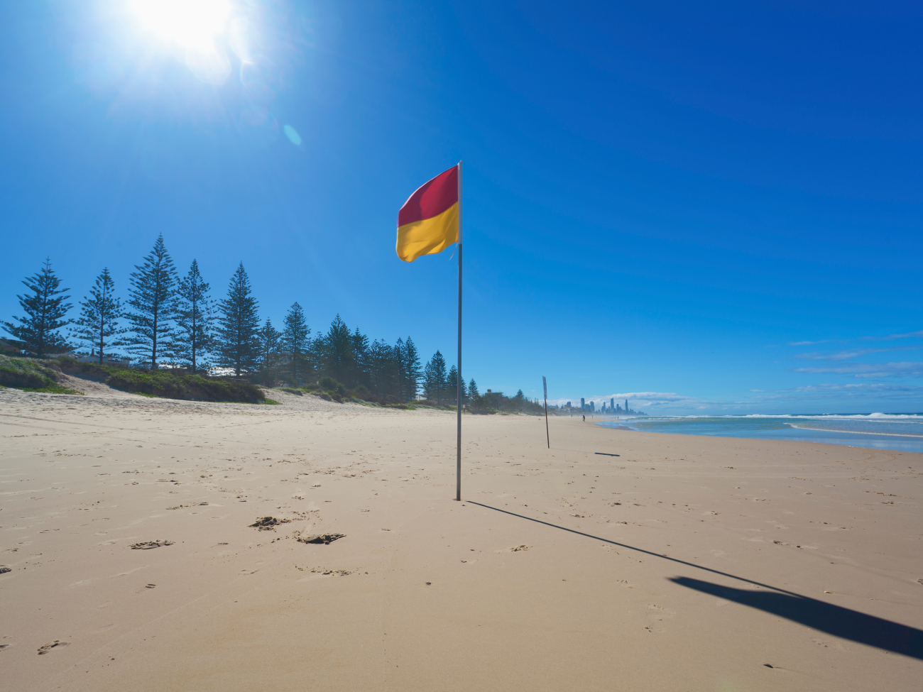surf live saving image of a beach flag